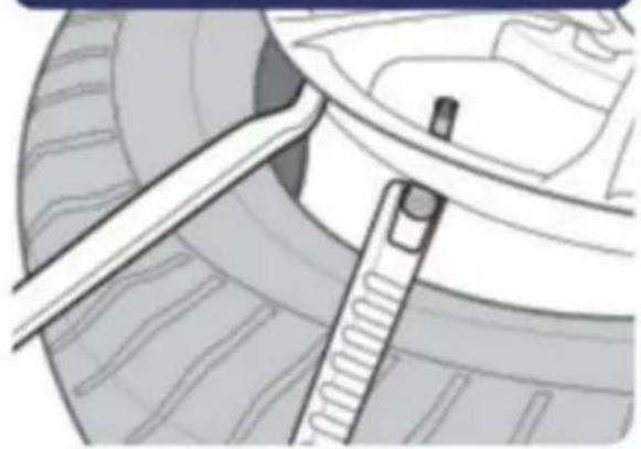 Vevor C260 - Remove the original tire valve - 1