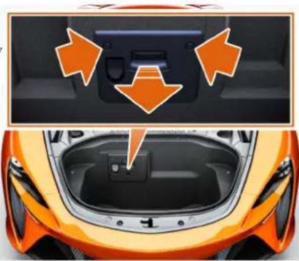 McLaren P16 (2025) - Accès au boîtier à fusibles de la batterie - 1