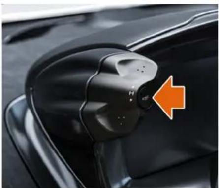McLaren P16 (2025) - Commandes de conduite Systèmes de sécurité de conduite - 1