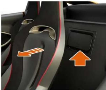 McLaren Artura (2023) - oles Boîtier à fusibles principal - 1