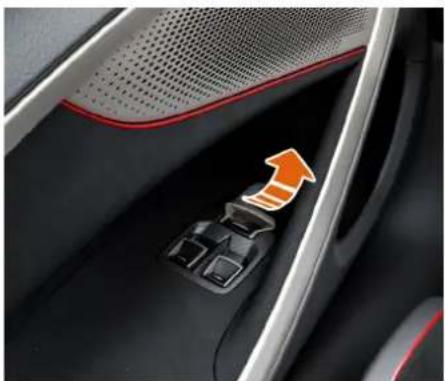 McLaren Artura (2023) - Ouverture d'une portière depuis l'intérieur - 1