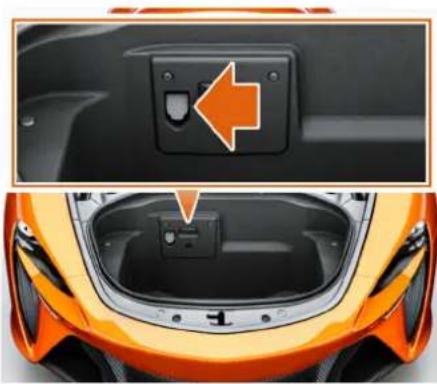 McLaren Artura (2023) - Prises électriques pour accessoires - 1