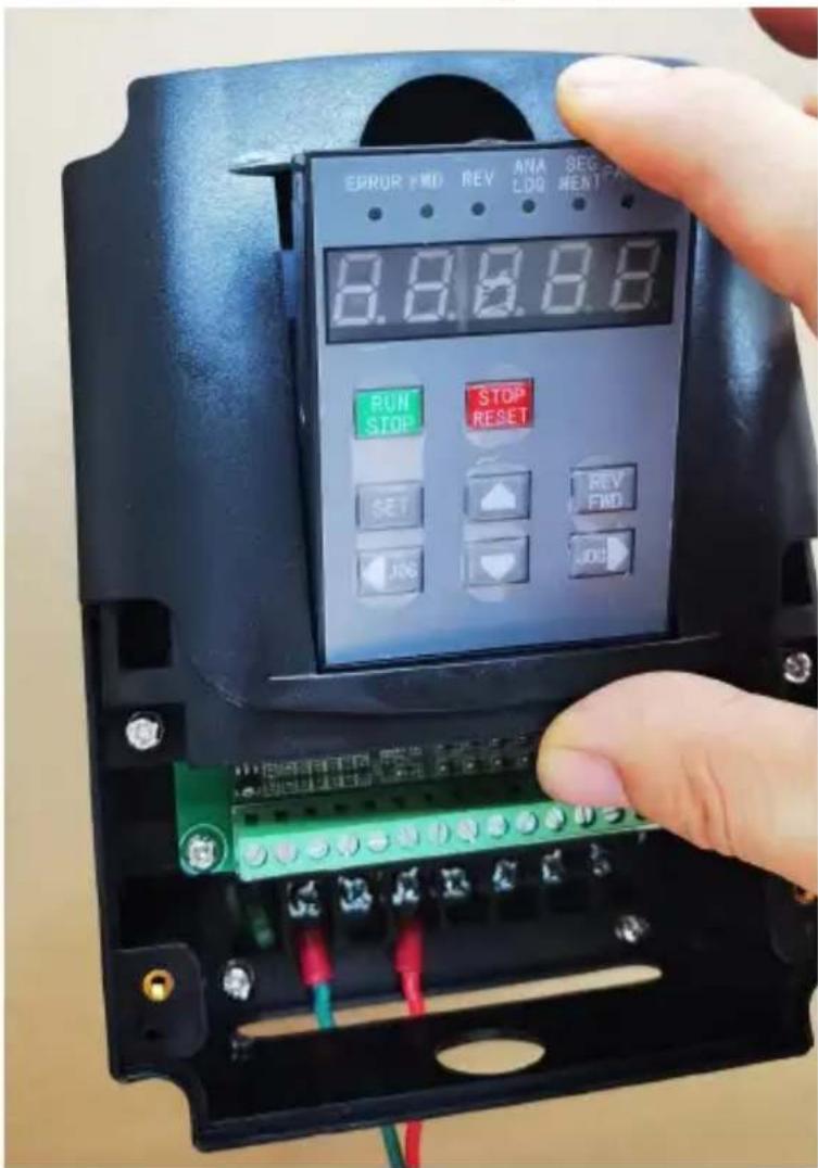 Vevor A2-8075 - Press in gently - 1