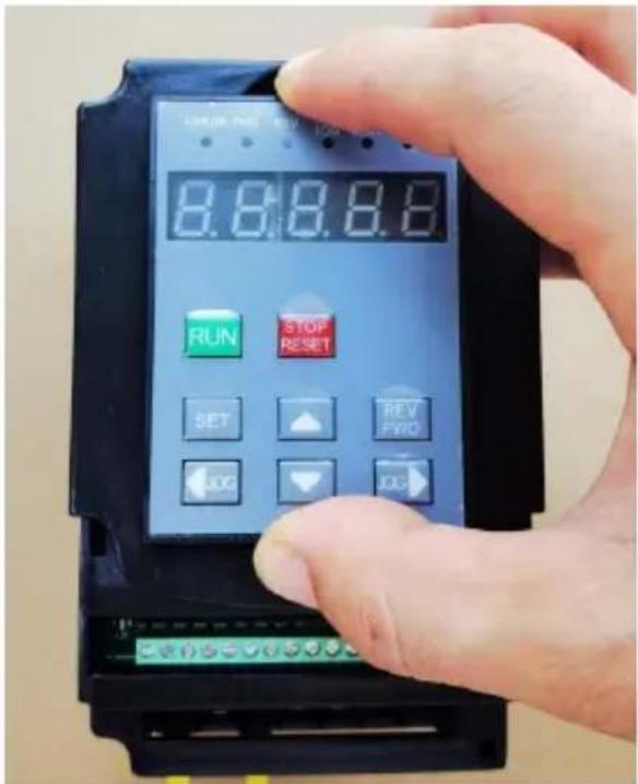 Vevor A2-8075 - Methode zum Entfernen der Tastatur ohne Verbindungskabel Schritt 1 - 3