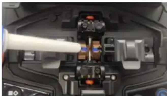 Vevor ALK-T5 - V-Nut-Reinigung - 1