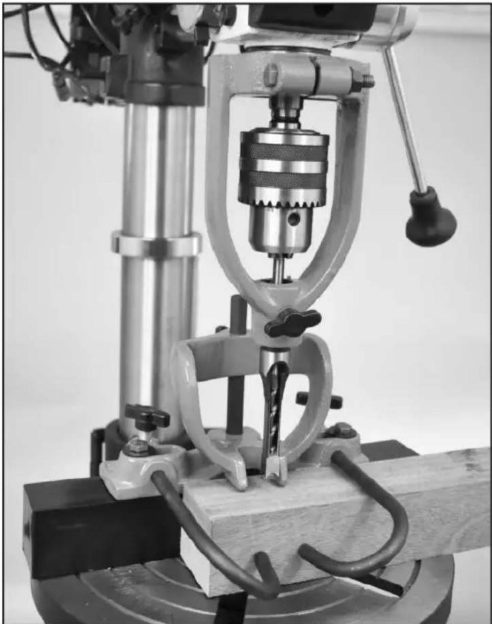 Vevor DPA65 - - INSTALLIEREN SIE DIE GEBOGENE FÜHRUNGSSTANGE. - 1