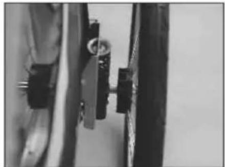 Vevor JBT03N1 - Attach The Rear Wheels: - 2