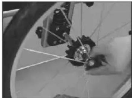 Vevor JBT03N1 - Attach The Rear Wheels: - 1