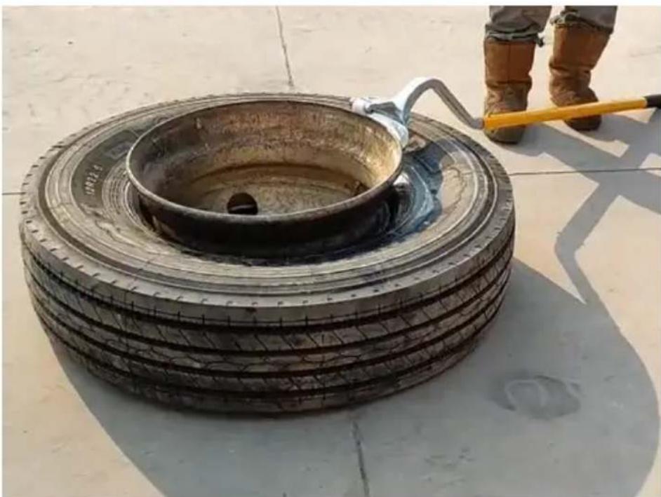 Vevor XJC-008 - Remove the tire - 2