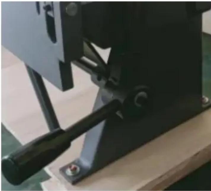Vevor W-1.0X610A - Colocación del contrapeso - 1
