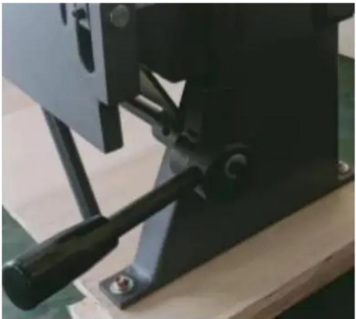 Vevor W-1.0X610A - Fixation du contrepoids - 1