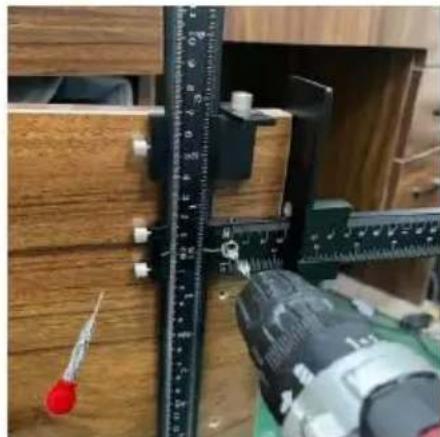 Vevor XRSS2305 - C: KNOB ON DOOR INSTALLATION (Off center of width and height) - 2