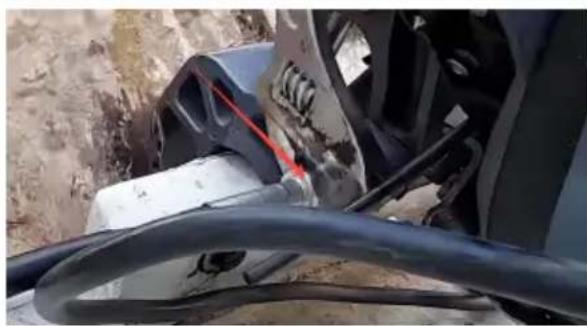 Vevor HLX-FXX-17ft - Remove the old cable - 3