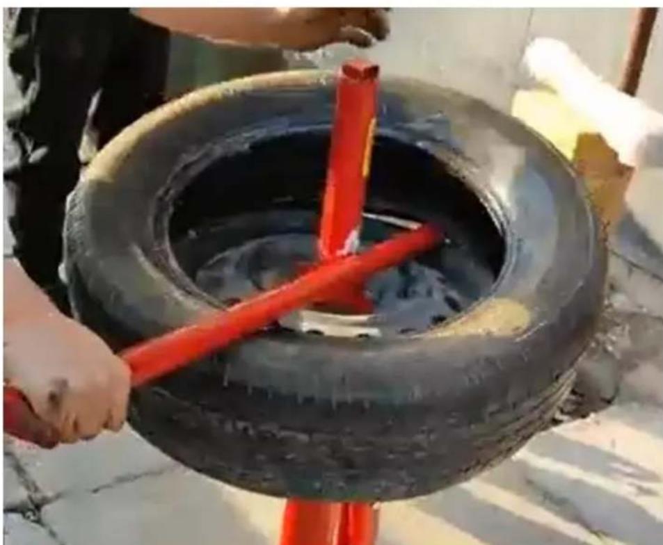 Vevor LTCZ-B - Remove the tire - 5