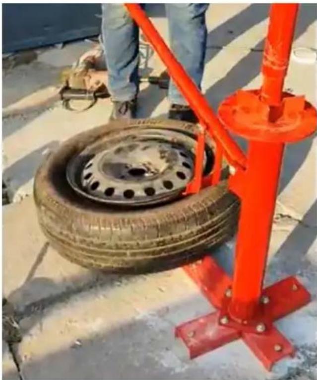 Vevor LTCZ-B - Remove the tire - 1