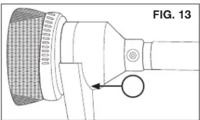 DEWALT DXCM009-0369 - NOTA: ¡Mantenga una ligera presión contra la superficie que se está limpiando con la punta del cepillo! - 1