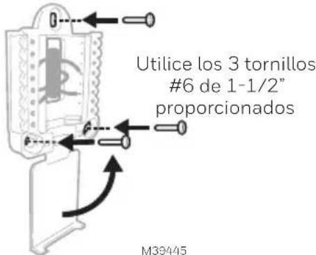 HONEYWELL RTH11B - Monte el UWP y cierre la puerta. - 2