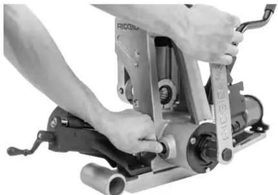 RIDGID 918-4 - Changing Drive Roll (Two-Piece Drive Shafts) - 1