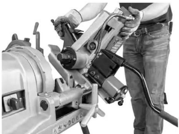RIDGID 918-4 - Montage de la 918 sur système d'entraînement N° 300 - 4