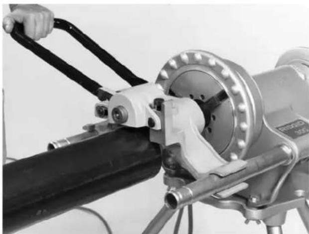 RIDGID 916 - Formación de la ranura a rodillo - 1