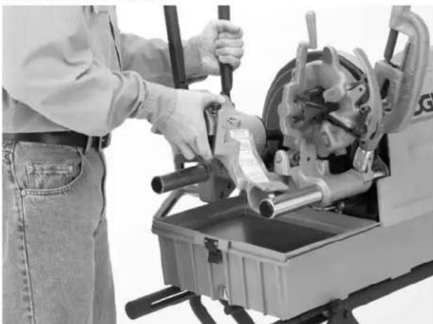 RIDGID 916 - Montage sur machines à fileter n° 535A, 535M, 1822-I ou 300 Compact montées sur supports n° 100, 150 ou 200. - 1