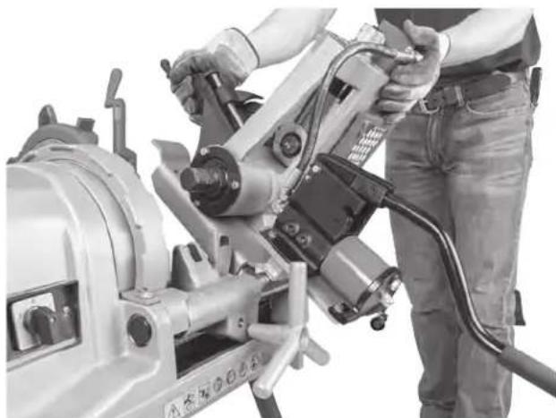 RIDGID 918-1 - Installing 918 On 300 Compact/1233 Threading Machines - 2