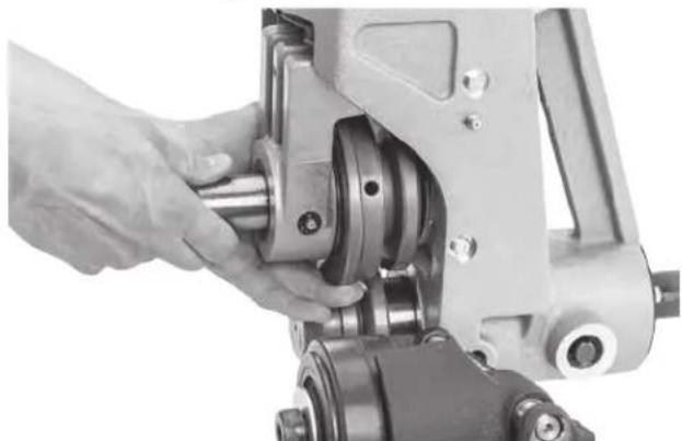 RIDGID 918-5 - Remplacement du galet de rainurage - 2