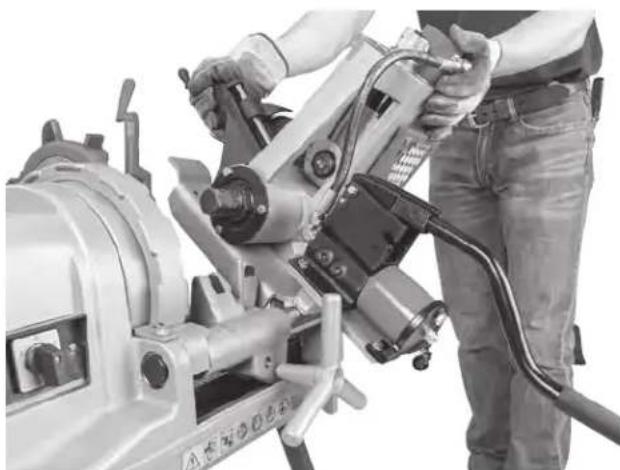RIDGID 918-5 - Montage de la 918 sur fileteuse 300 Compact ou 1233 - 2