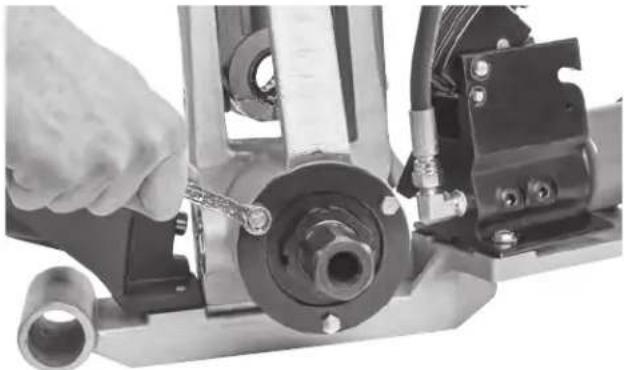 RIDGID 918-5 - Changing Drive Roll (Two-Piece Drive Shafts) - 2