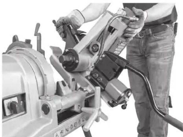 RIDGID 918-5 - Instalación de la ranuradora 918 en roscadoras Compact 300 o 1233 - 2