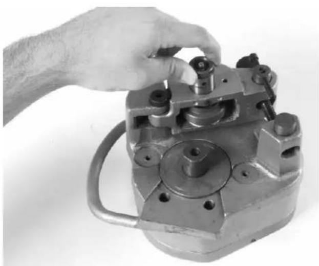 RIDGID 915 - Installing New Rollset - 2