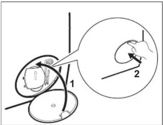 AEG LR8686UC4 - Gehen Sie wie in den folgenden Diagrammen beschrieben vor, um den Pumpenfilter zu reinigen: - 8
