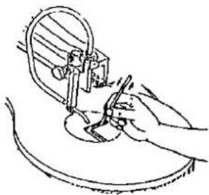 SCHEPPACH SD1600f - B 1 Enlevage de la lame de scie, Fig. 7 + 8 - 1