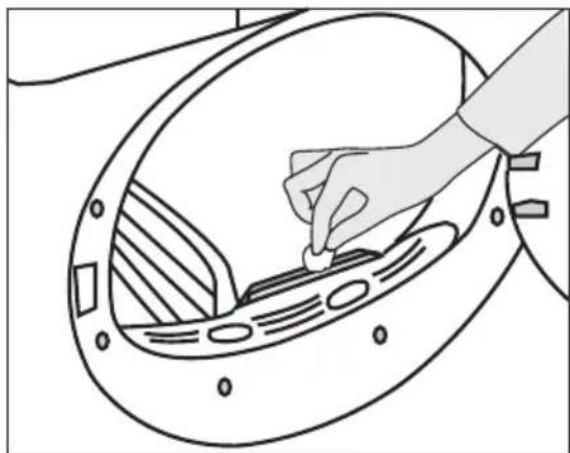 BEKO B3T6823W2 - Pluizenfilter (interne en externe filters) / Reiniging van de binnenzijde van de deur - 7