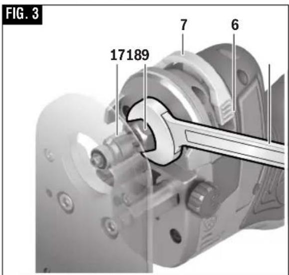 BOSCH GKF 12V-25 Professional - INSTALACIÓN DE UNA BROCA DE FRESADORA - 2