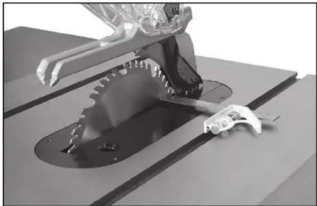 DELTA UNISAW 36‑L552 - ADJUSTING MITER SLOT PARALLEL TO BLADE - 3