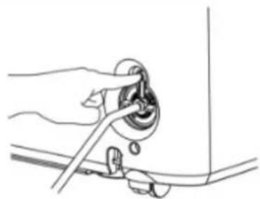 AMANA AMND501AW - Enfoncer le raccord du tuyau d'écoulement - 1