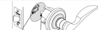 Schlage F51A - Installer le bouton/levier extérieur - 1