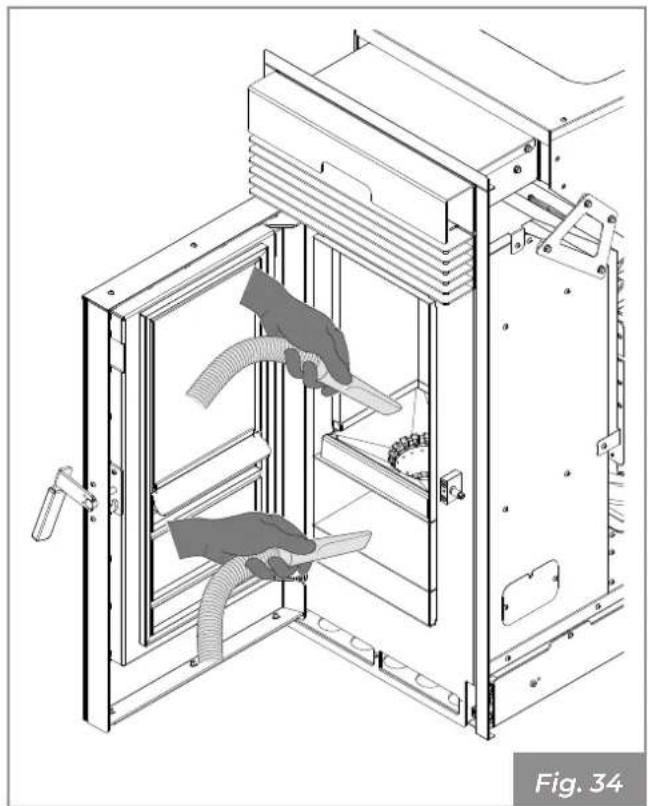 Palazzetti Ecofire KPE8 - Nettoyage de l'intérieur du foyer - 2