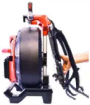 MILWAUKEE M18 2970-20 - NOTA Tenga cuidado al transportar esta herramienta cuando el tiralíneas y la mochila estén conectados. Puede ocurrir una pérdida de equilibrio. - 3
