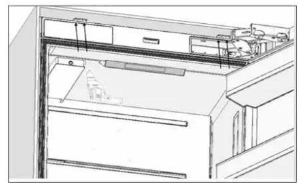 Fulgor Milano FM4BM30FBI - Vissage du meuble support sur la paroi supérieure de l'armoire - 2