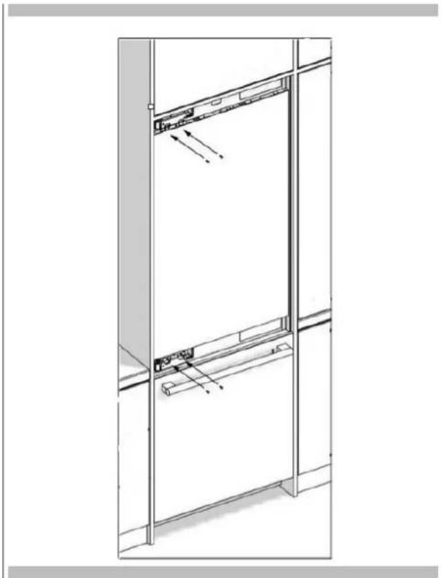 Fulgor Milano FM4BM30FBI - Installing the Fridge Door - 2