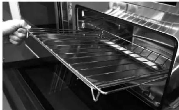 Fulgor Milano F7DSCO30S1 - Utiliser le grill plat - 1