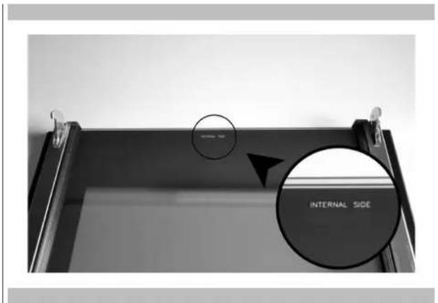 Fulgor Milano F7MSM24MB1 - Comment enlever le verre intérieur de la porte panoramique en verre pleine - 3