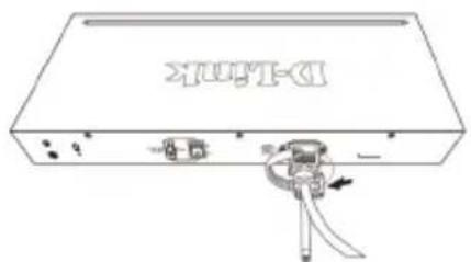 D-LINK DXS-1210-10MP - Installing Power Cord Retainer - 4