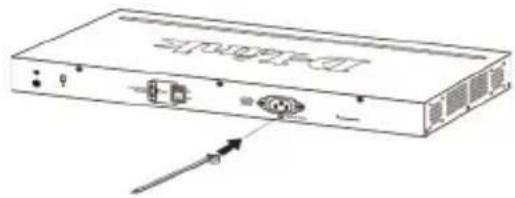 D-LINK DXS-1210-10MP - Instalación del retenedor del cable de alimentación - 1