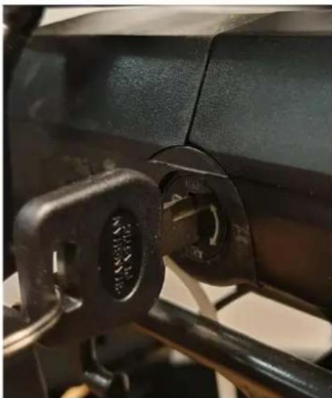 SHARP BK-CD04E - Inserting / removing the battery - 3