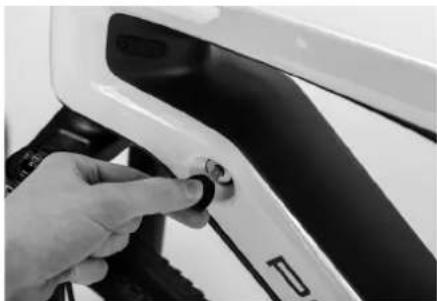 PORSCHE eBike Sport 2025 - Démontage de la batterie de transmission - 1