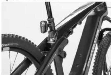 PORSCHE eBike Sport 2025 - Montage des lumières - 2