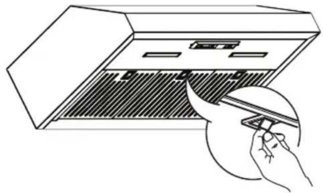IKEA PLANENLIG 304.621.41 - Entretien du filtre à graisses : - 1